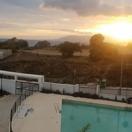 Apartment Atico Con Piscina, Golf, Vistas Al Mar Torre de Benagalbon