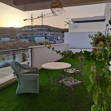 Atico Con Piscina, Golf, Vistas Al Mar Apartment *