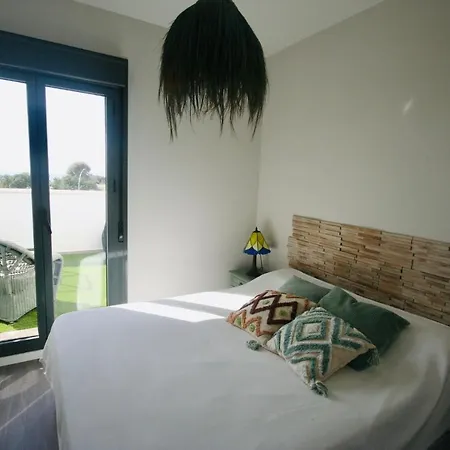 Atico Con Piscina, Golf, Vistas Al Mar
