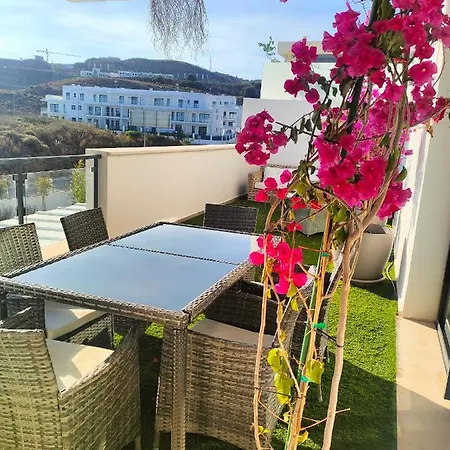Atico Con Piscina, Golf, Vistas Al Mar Apartment *